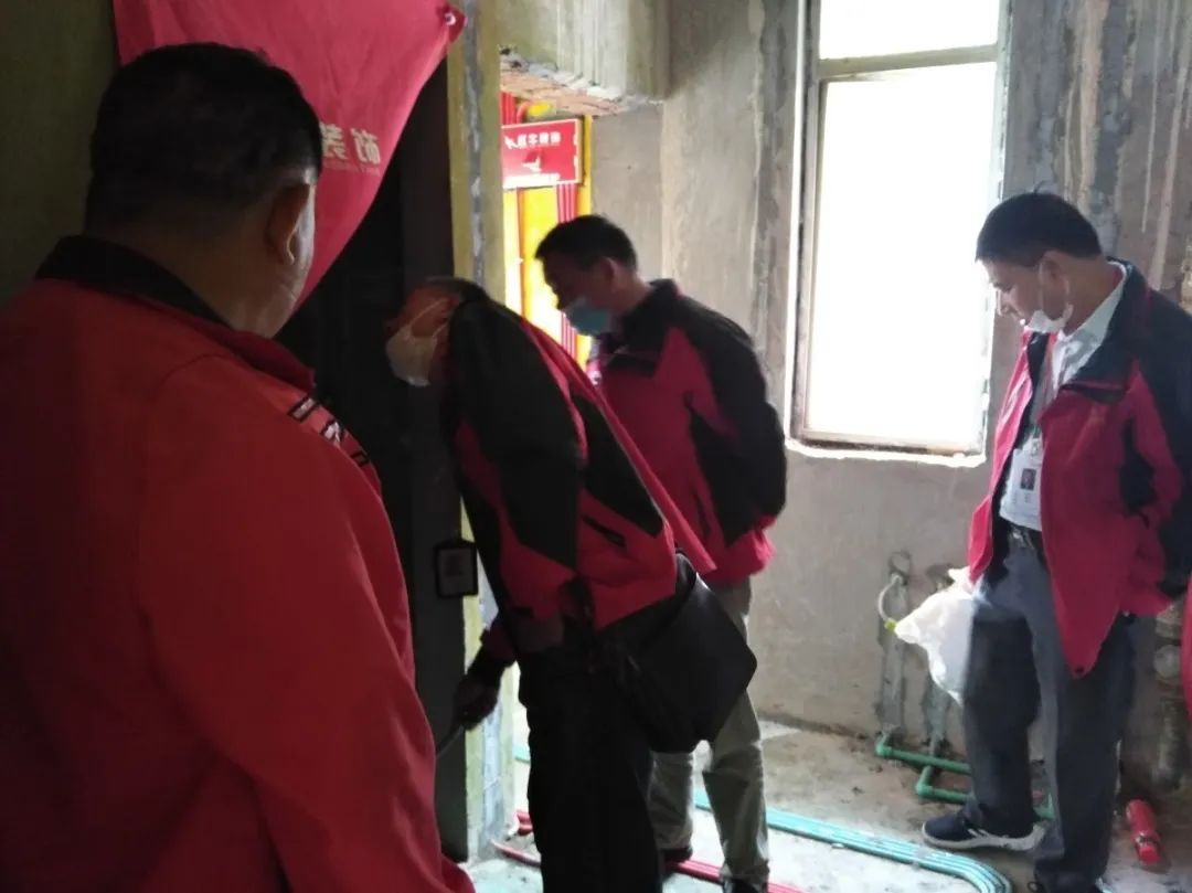 紅牛巡檢 | 開工不久的工地是什么樣的？
