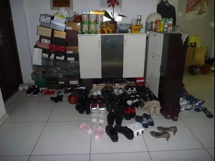 “好看”的鞋柜千篇一律，“好用”的鞋柜這樣設(shè)計(jì)！