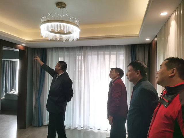 【雙十一】工程總監(jiān)親自帶隊(duì)巡檢，嚴(yán)守每個(gè)工地品質(zhì)，不負(fù)所托！