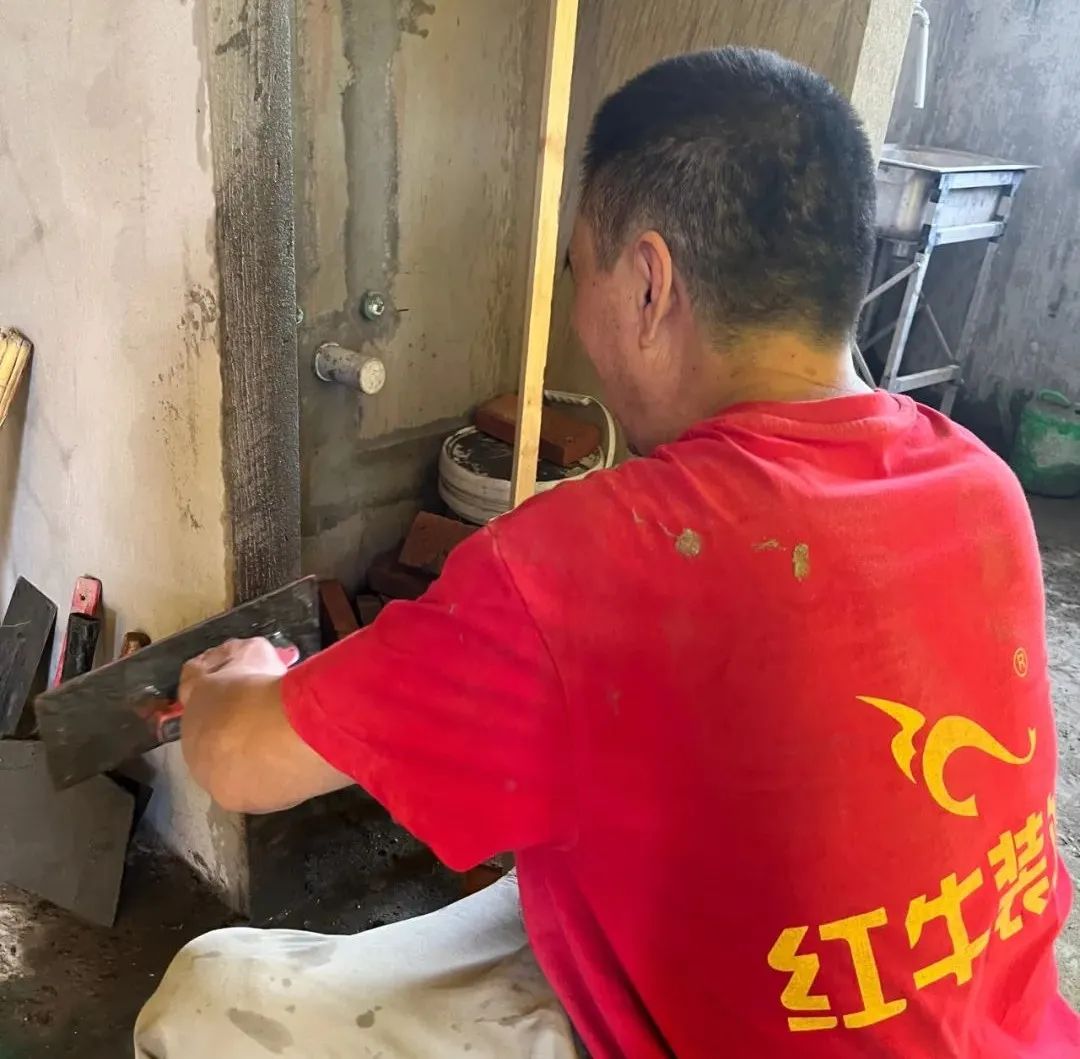 工地突擊巡檢｜無(wú)懼高溫，直擊40℃+的工地施工現(xiàn)場(chǎng)！