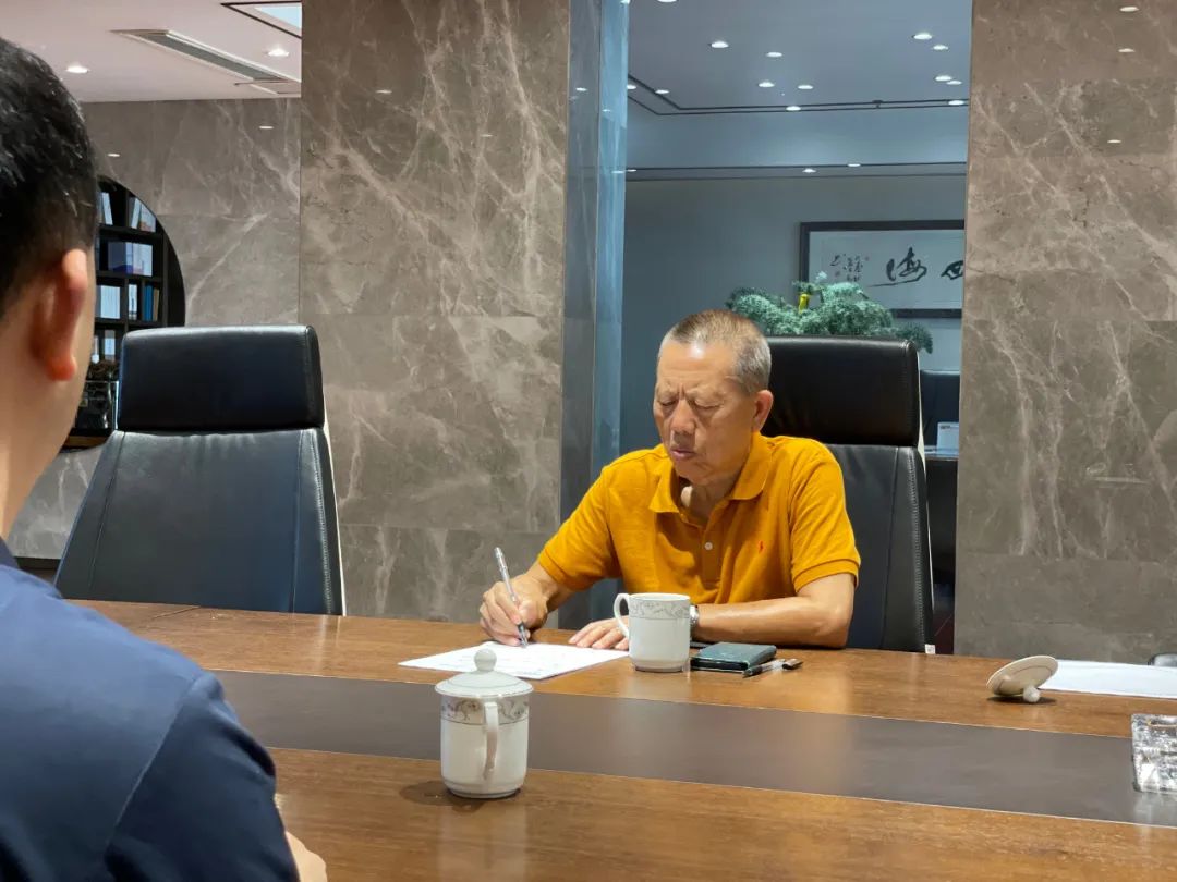 紅牛裝飾董事長老汪再次帶隊——實地參觀考察公司戰(zhàn)略合作品牌！