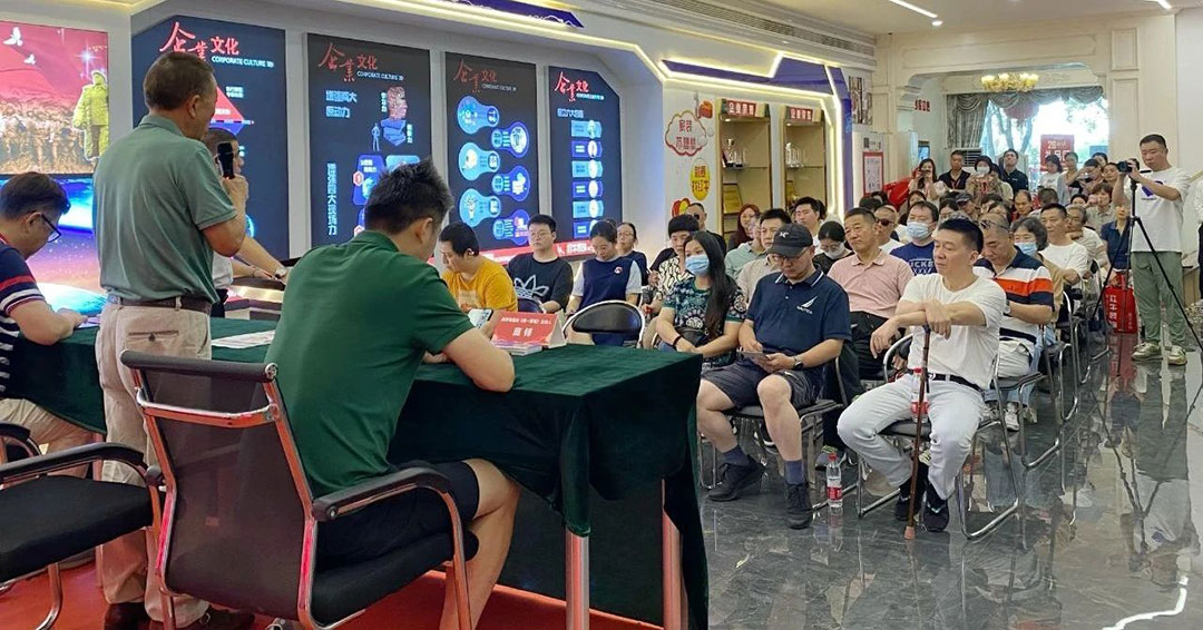 南京紅牛裝飾26周年慶典圓滿成功！客如潮涌，座無空席，盛況空前！