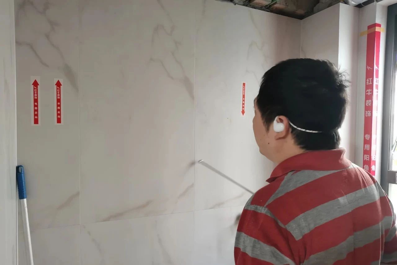 工地巡檢：嚴(yán)格把控每一個(gè)細(xì)節(jié)，讓設(shè)計(jì)更完美落地