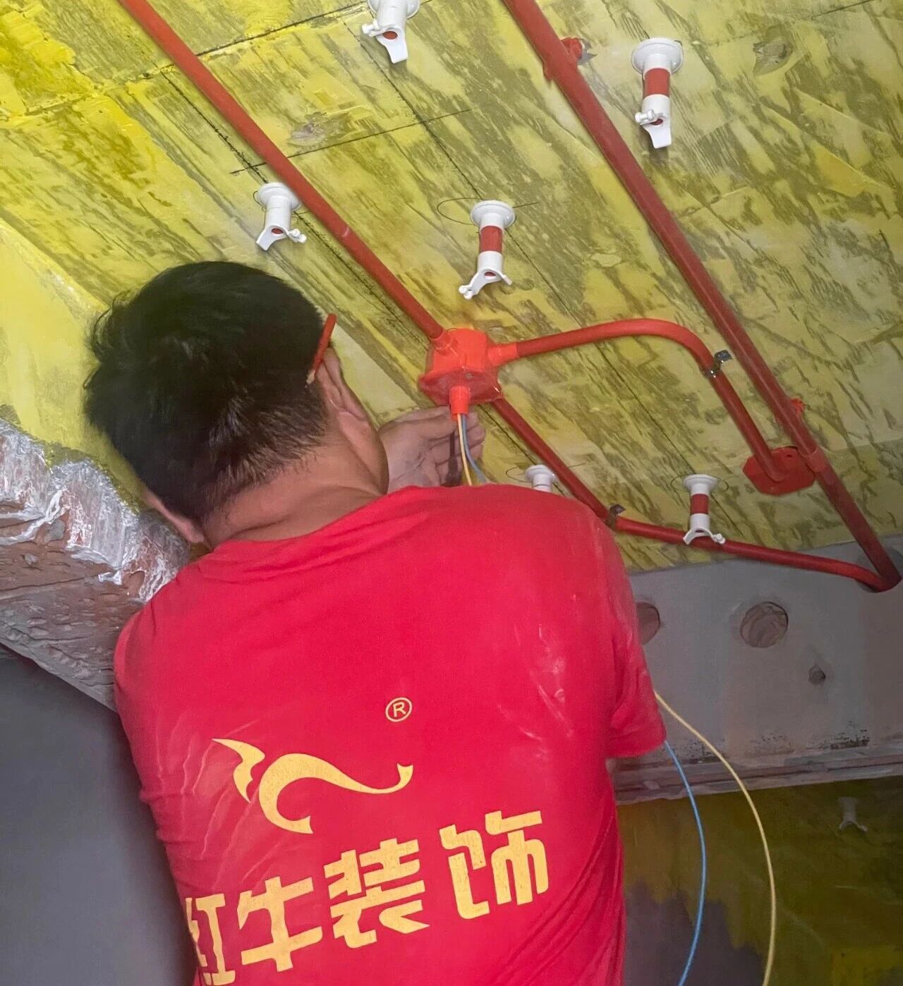 設(shè)計(jì)師工地巡檢，用腳步丈量細(xì)節(jié)，護(hù)航效果完美落地！