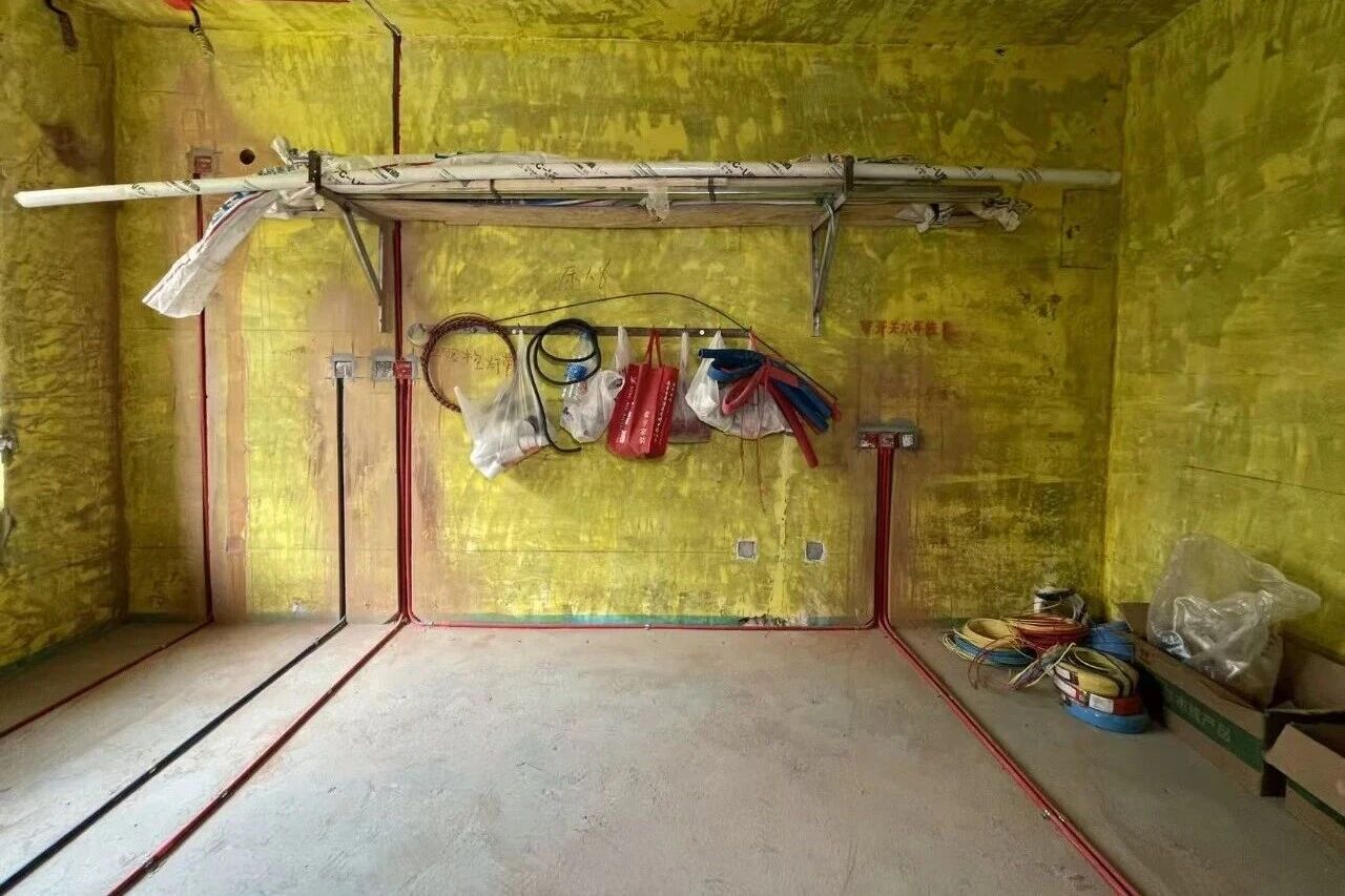 金九銀十裝修季｜南京紅牛裝飾工程總監(jiān)：工地巡檢無(wú)小事，嚴(yán)苛落實(shí)工藝標(biāo)準(zhǔn)！